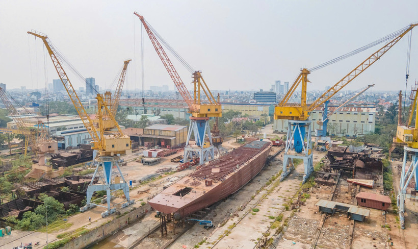 Các doanh nghiệp đóng tàu làm không hết việc và thậm chí đã có đơn hàng tới năm 2028. (Ảnh: Việt Hùng/Vietnam+)