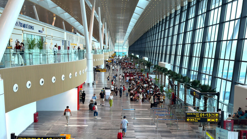 Nhà ga T3, Cảng Hàng không quốc tế Tân Sơn Nhất. (Ảnh: PV/Vietnam+)