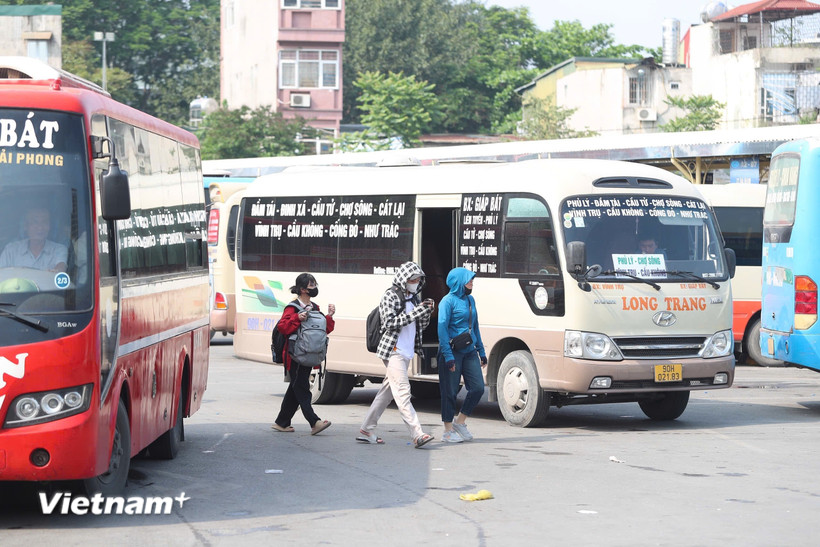 Các Bến xe Hà Nội đã đáp ứng vận chuyển nhu cầu khách đi lại trong dịp nghỉ Tết Dương lịch 2026. (Ảnh: Hoài Nam/Vietnam+)