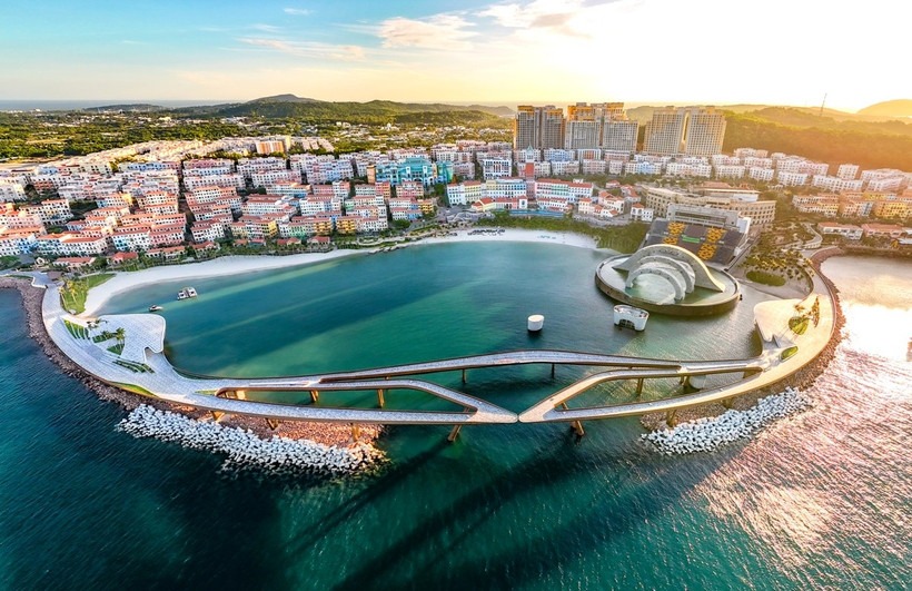 Với việc có thêm Hãng hàng không Sun PhuQuoc Airways, nhiều du khách sẽ có cơ hội du lịch đến Phú Quốc. (Ảnh: PV/Vietnam+)