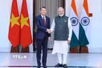 Thủ tướng Lê Minh Hưng gặp Thủ tướng Cộng hòa Ấn Độ Narendra Modi. (Ảnh: Dương Giang/TTXVN)