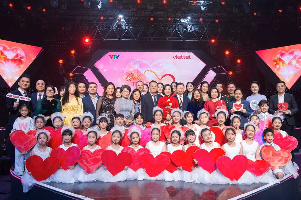 anh-3-sau-17-nam-chuong-trinh-trai-tim-cho-em-keu-goi-duoc-250-ty-dong-thuc-hien-hon-7500-ca-phau-thuat-cho-tre-em-mac-benh-ly-tim-mach.jpg