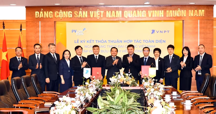 PVcomBank và VNPT hợp tác chiến lược, kết nối sức mạnh tài chính và công nghệ số. (Ảnh: PV/Vietnam+)