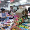 Tết là dịp nhiều đơn vị xuất bản tung ra những đầu sách đặc sắc để phục vụ độc giả. (Ảnh: Minh Thu/Vietnam+)