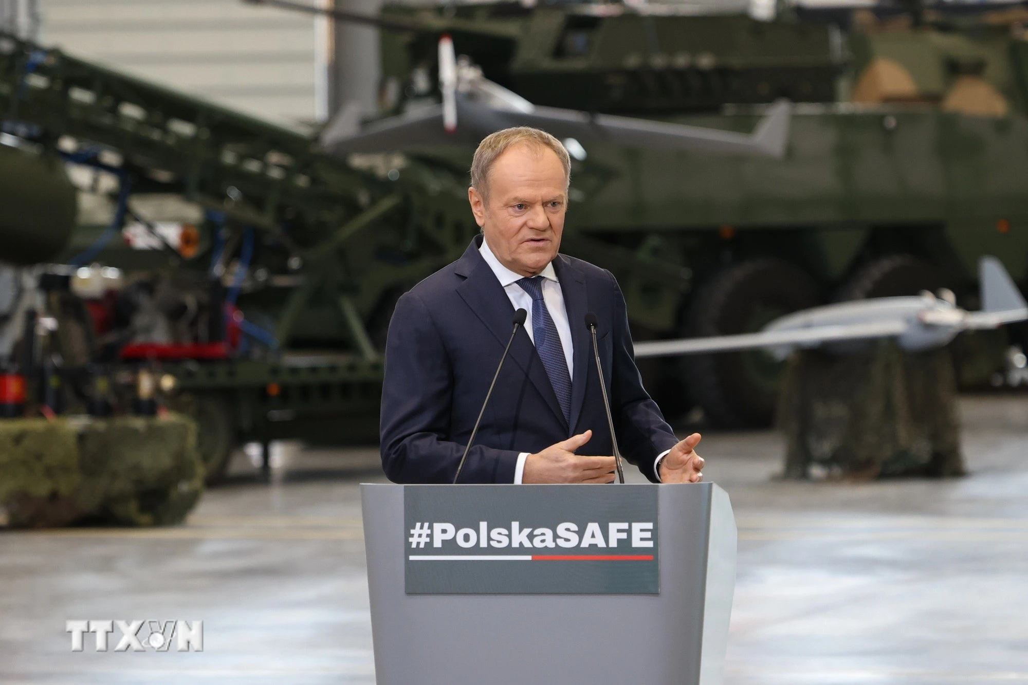 Thủ tướng Ba Lan Donald Tusk tái đắc cử lãnh đạo đảng cầm quyền
