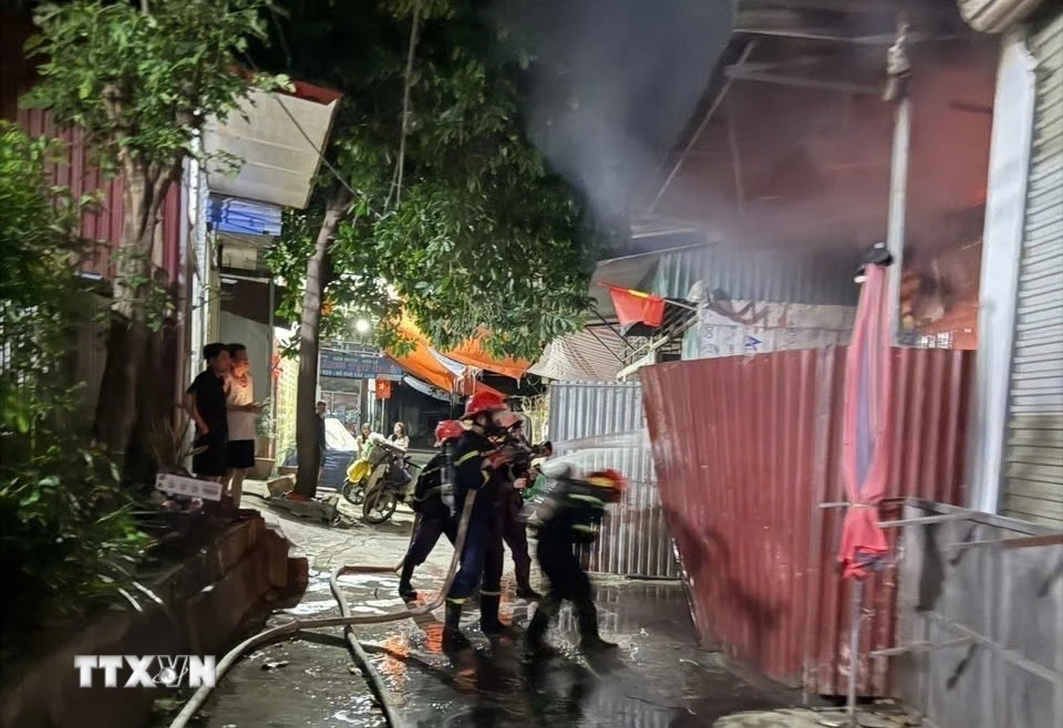 Cháy nhà kết hợp sản xuất bánh mì tại Sơn La: 2 người tử vong