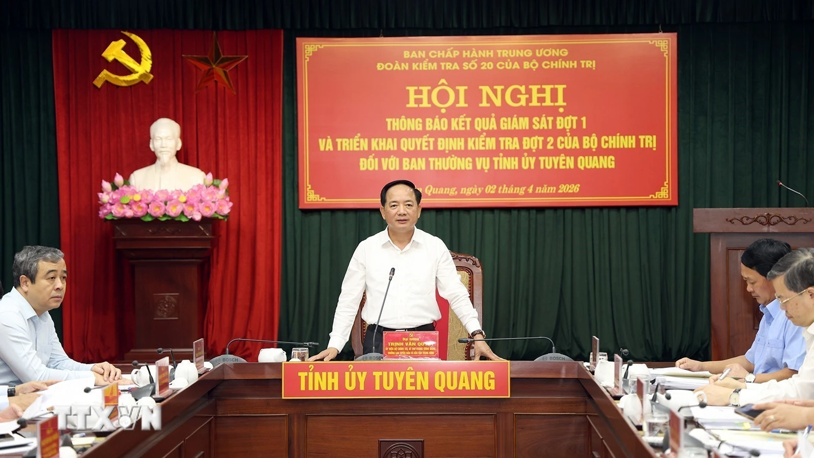 Đoàn kiểm tra Bộ Chính trị làm việc với Ban Thường vụ Tỉnh ủy Tuyên Quang