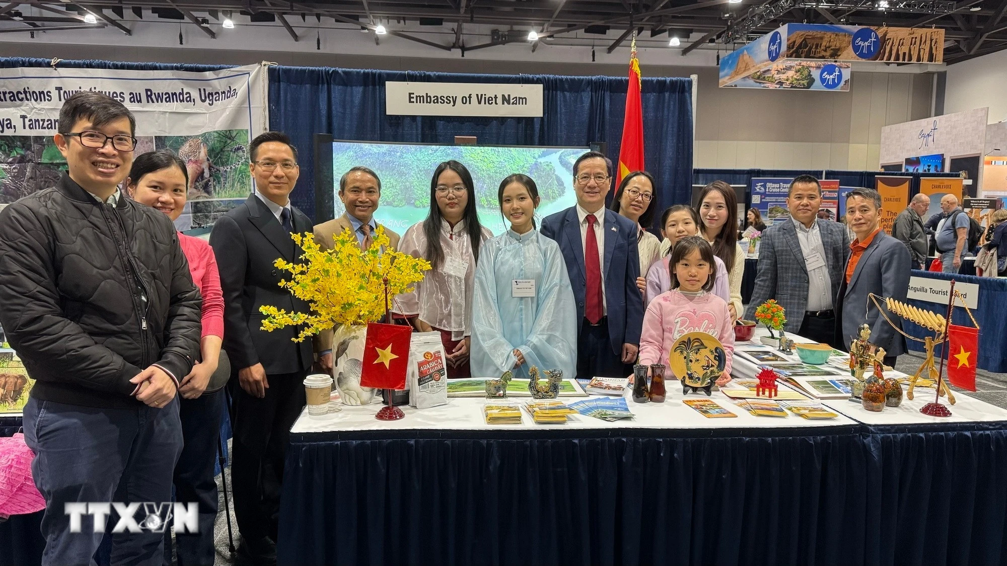 Quảng bá mạnh mẽ du lịch Việt Nam tại Canada, thu hút du khách quốc tế