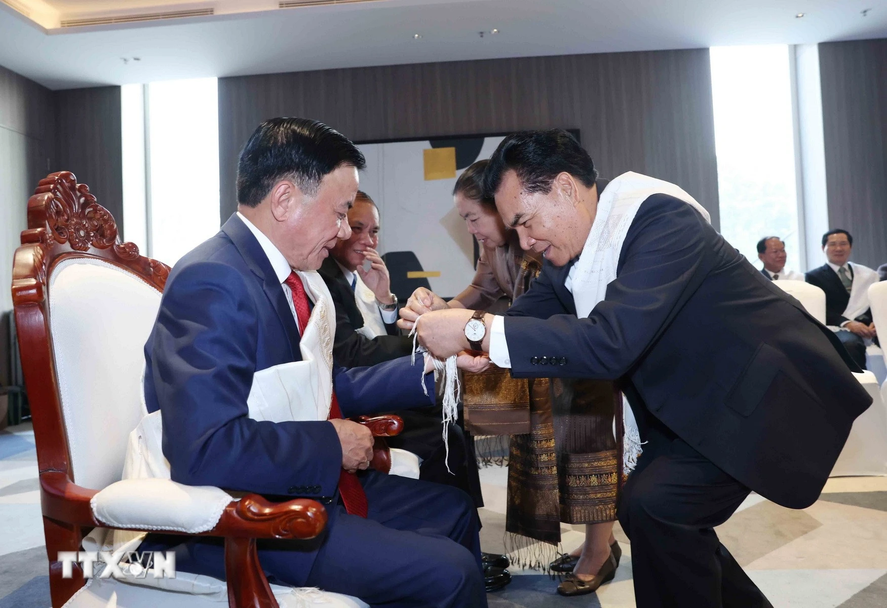 Chiều dài chào mừng Thường trực Ban Bí thư Trần Cẩm Tú cùng đoàn Việt Nam