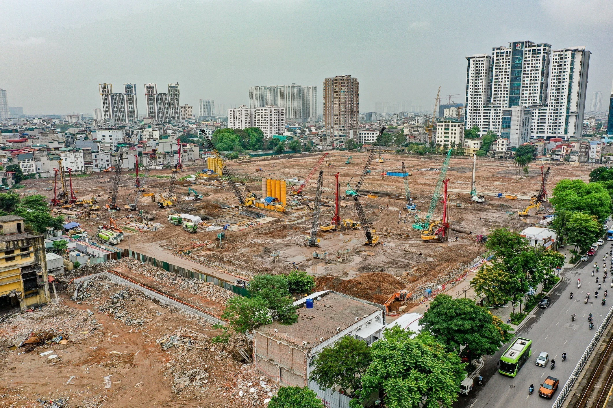Hà Nội siết chặt quản lý, xử lý nghiêm ô nhiễm bụi từ công trình xây dựng