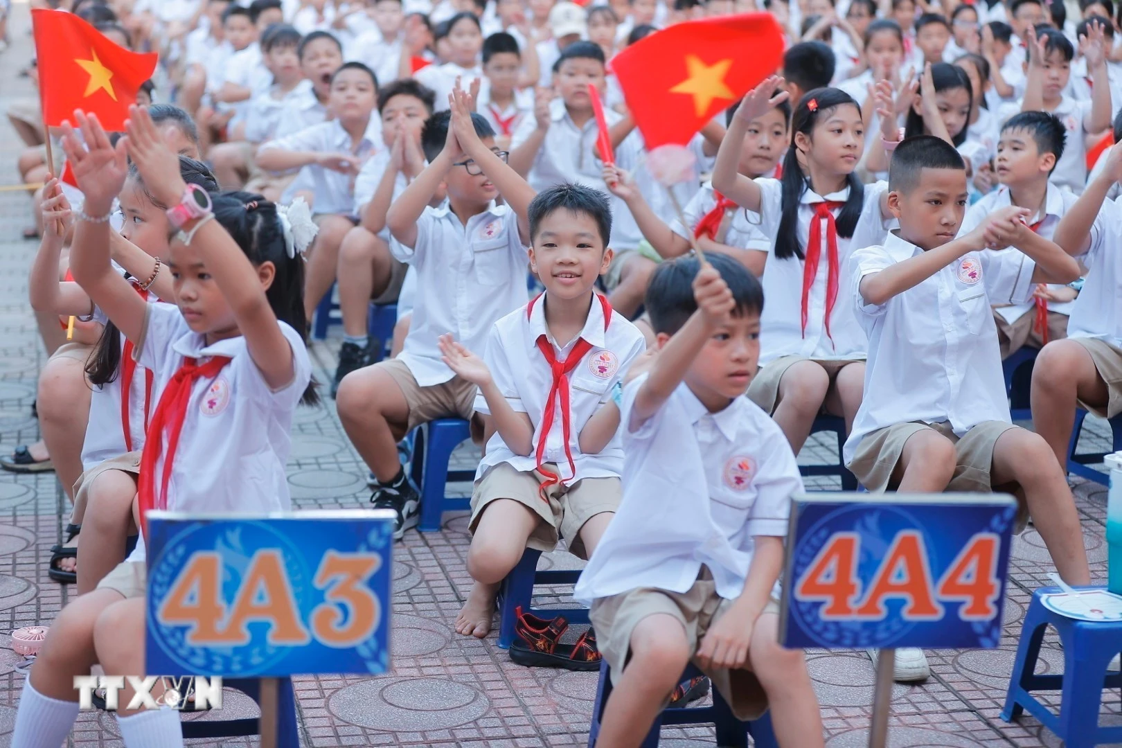 Giáo dục bắt buộc 9 năm: Từ tiểu học đến hết trung học cơ sở