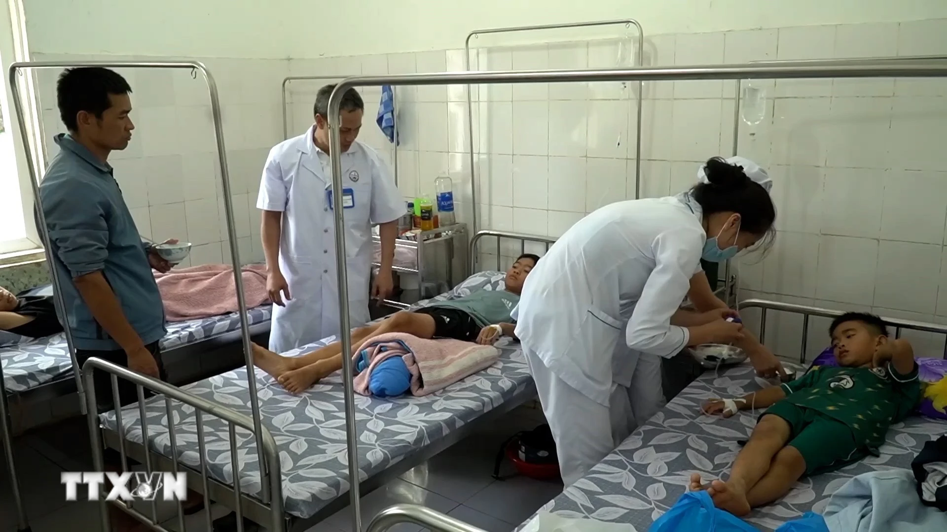 Vụ nghi ngộ độc thực phẩm ở Quảng Trị: Nhiều bệnh nhân đã được xuất viện