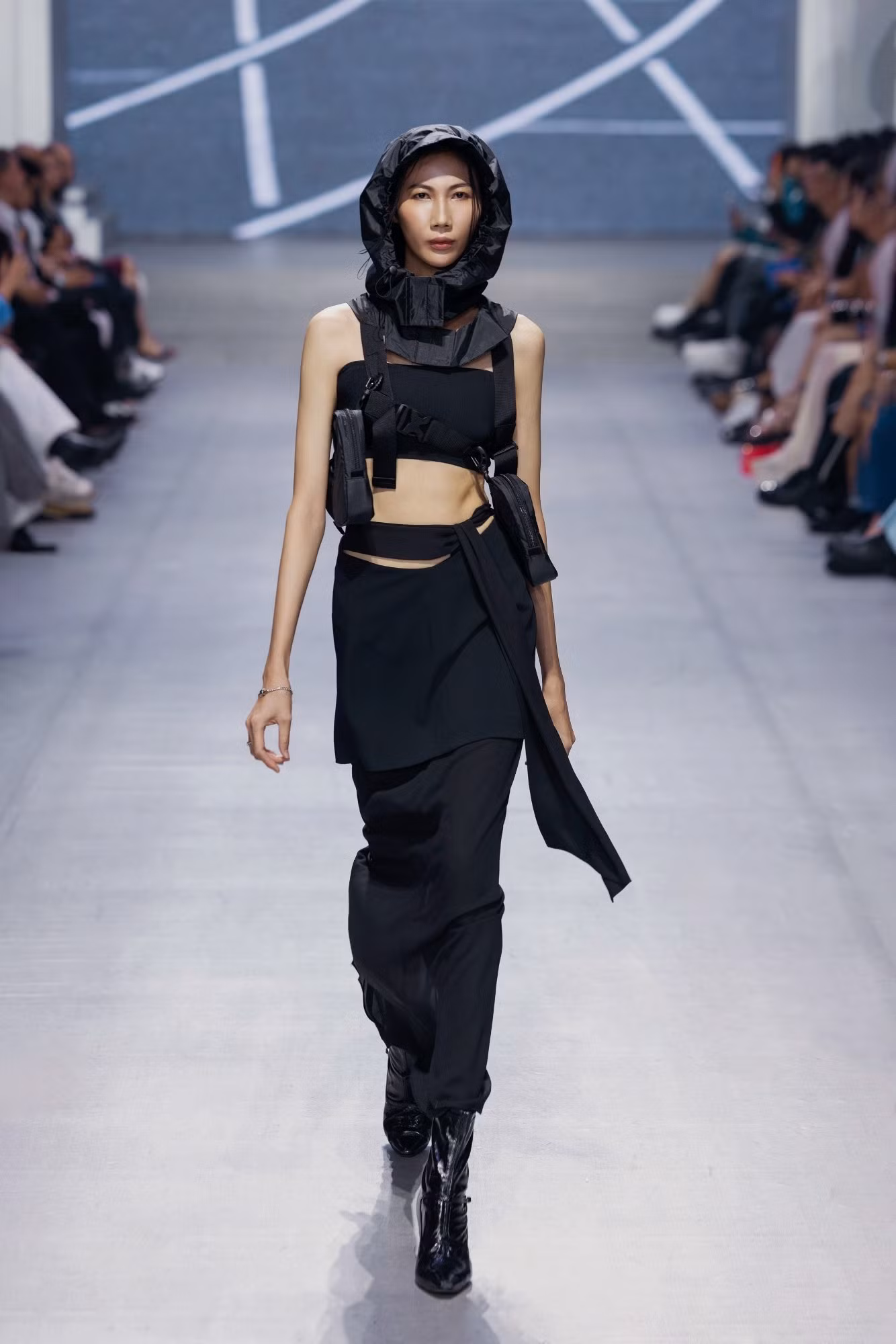 4-model-cao-ngan-trong-thiet-ke-den-tu-thuong-hieu-lie-by-chung-chung-lee.jpg