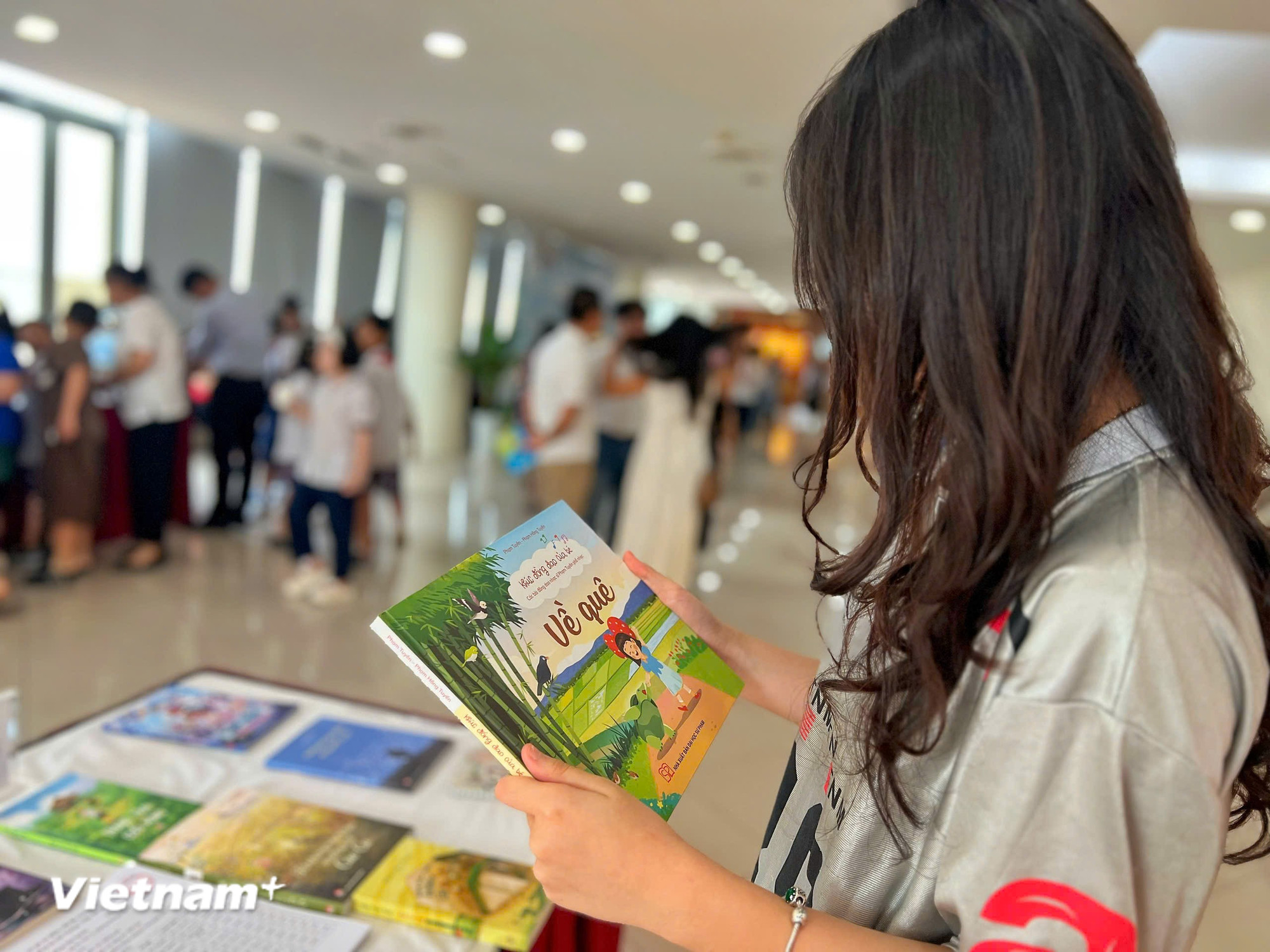 vnp-giai-thuong-de-men-2.jpg