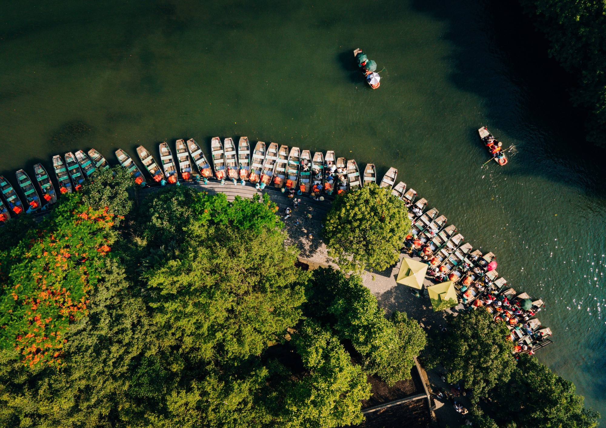 Các doanh nghiệp du lịch, địa phương đã và đang tích cực hành động với những kế hoạch mạnh mẽ nhằm sớm “cán đích” có mục tiêu đầy áp lực của năm 2025. (Ảnh minh họa: Vương Nam/Vietnam+)