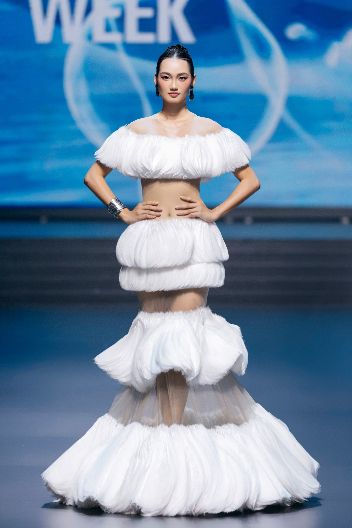 4-a-hau-quynh-anh-uyen-chuyen-trong-thiet-ke-an-tuong.jpg