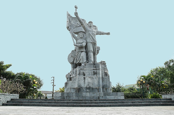 Tỉnh lỵ của tỉnh Nghệ Tĩnh đặt tại thành phố nào?