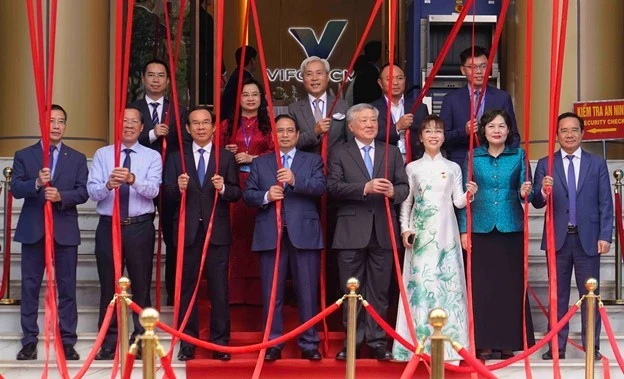 Các Tập Đoàn Lớn Hội Tụ Tại Trung Tâm Tài Chính Quốc Tế Việt Nam