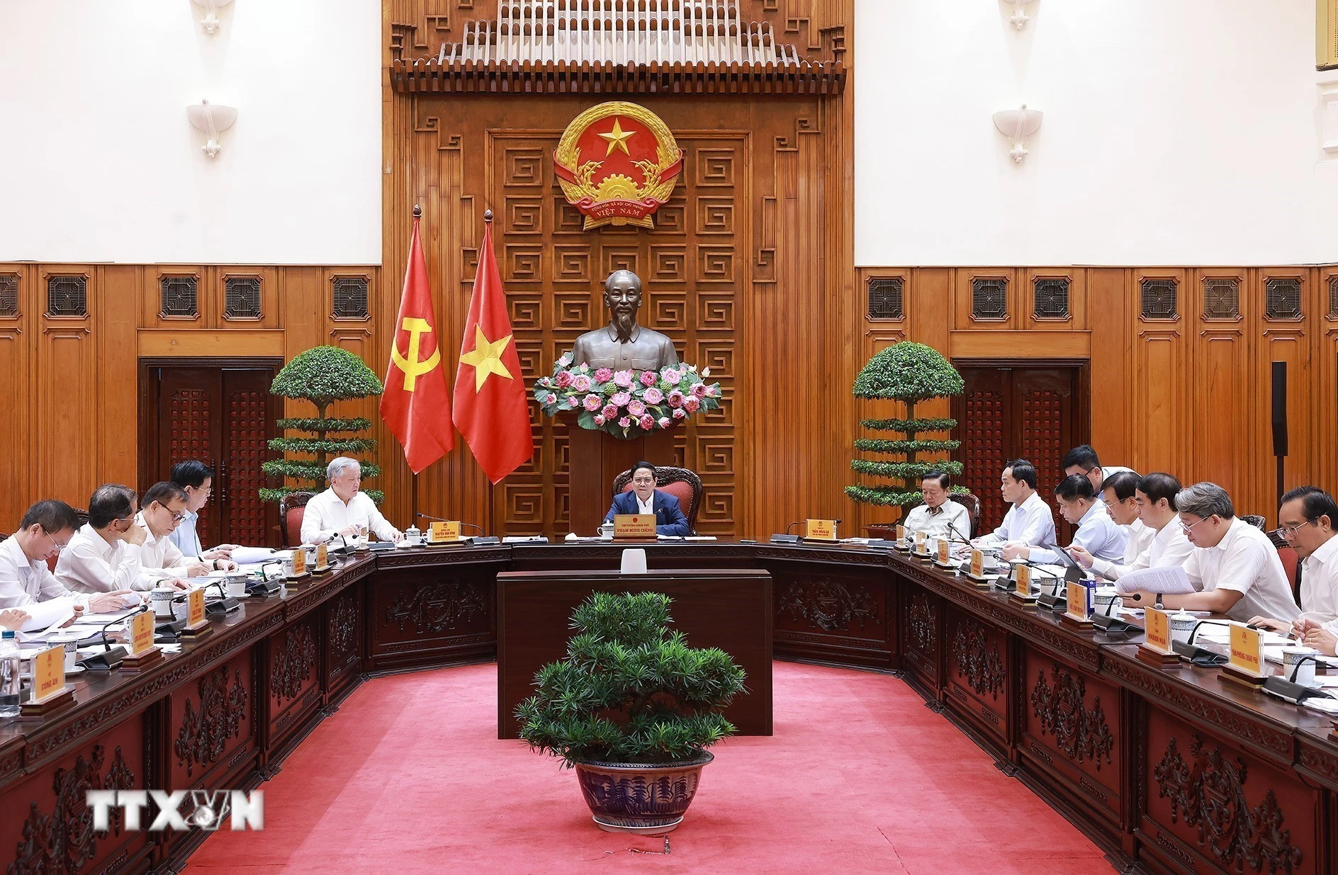 Thủ tướng chỉ đạo tập trung giải quyết dứt điểm các dự án tồn đọng kéo dài