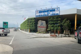 Một trạm dừng nghỉ tạm dọc trên tuyến cao tốc Bắc-Nam phía Đông. (Ảnh: PV/Vietnam+)