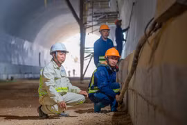 Chỉ số sản xuất công nghiệp tăng 10,8% trong nửa đầu 2026, thúc đẩy nền kinh tế đất nước phát triển mạnh mẽ.. (Ảnh: PV/Vietnam+)