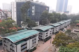 Điểm trông giữ xe thông minh bằng hệ thống giàn thép tại phố Nguyễn Công Hoan, thành phố Hà Nội. (Ảnh: Việt Hùng/Vietnam+)
