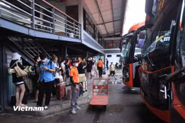 Dịp nghỉ lễ 30/4-1/5 hành khách được dự báo sẽ đi lại tăng cao. (Ảnh: Hoài Nam/Vietnam+)