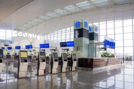 Nhà ga hành khách T2, Cảng Hàng không quốc tế Nội Bài từng bước triển khai mô hình "Sân bay thông minh". (Ảnh: Phan Công/Vietnam+)