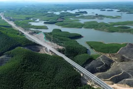 Có hơn 220km Dự án thành phần cao tốc Bắc-Nam được thông tuyến dịp 19/8. (Ảnh: Quốc Khánh/Vietnam+)