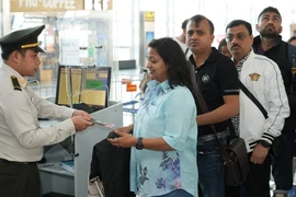 Hàng không Việt tăng cường kiểm soát phòng chống virus Nipah tại sân bay. (Ảnh: PV/Vietnam+)