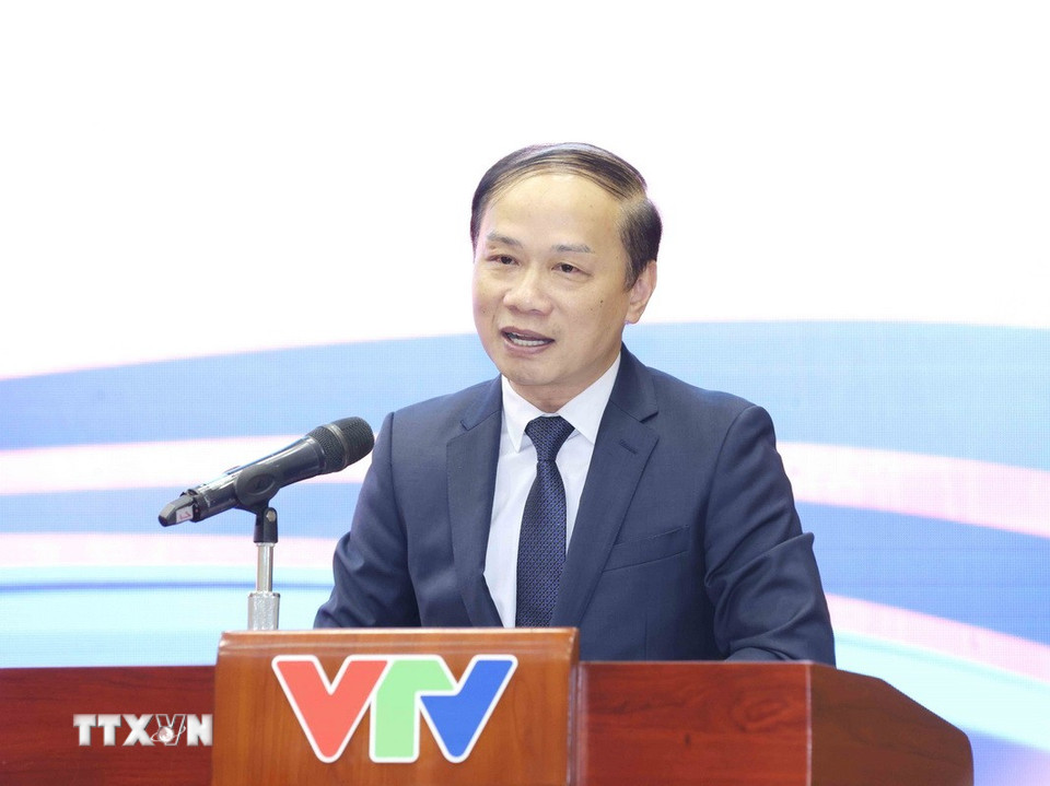 Đồng chí Phạm Tất Thắng, Uỷ viên Trung ương Đảng, Phó Trưởng Ban Tuyên giáo và Dân vận Trung ương, Phó Trưởng Ban Thường trực Ban Chỉ đạo công tác thông tin đối ngoại phát biểu. (Ảnh: Phương Hoa/TTXVN)