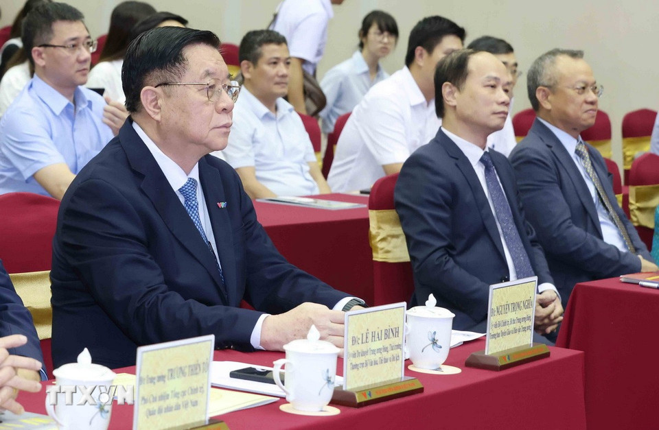 Đồng chí Nguyễn Trọng Nghĩa, Uỷ viên Bộ Chính trị, Bí thư Trung ương Đảng, Trưởng Ban Chỉ đạo công tác thông tin đối ngoại tham dự buổi lễ. (Ảnh: Phương Hoa/TTXVN)