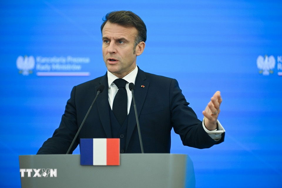 Tổng thống Pháp Emmanuel Macron ngày 24/7/2025 tuyên bố Paris sẽ chính thức công nhận Nhà nước Palestine tại khóa họp sắp tới của Đại hội đồng Liên hợp quốc vào tháng 9. Nhà lãnh đạo Pháp khẳng định bước đi trên phù hợp “cam kết lịch sử” của Paris về “nền hòa bình công bằng và lâu dài ở Trung Đông.” (Ảnh: PAP/TTXVN)