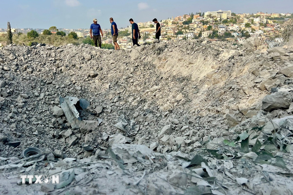 Ngày 27/11/2025, Lực lượng Phòng vệ Israel (IDF) xác nhận đã tiến hành đợt không kích mới nhằm vào các mục tiêu của lực lượng Hezbollah tại nhiều khu vực ở miền Nam Liban. (Ảnh: THX/TTXVN)