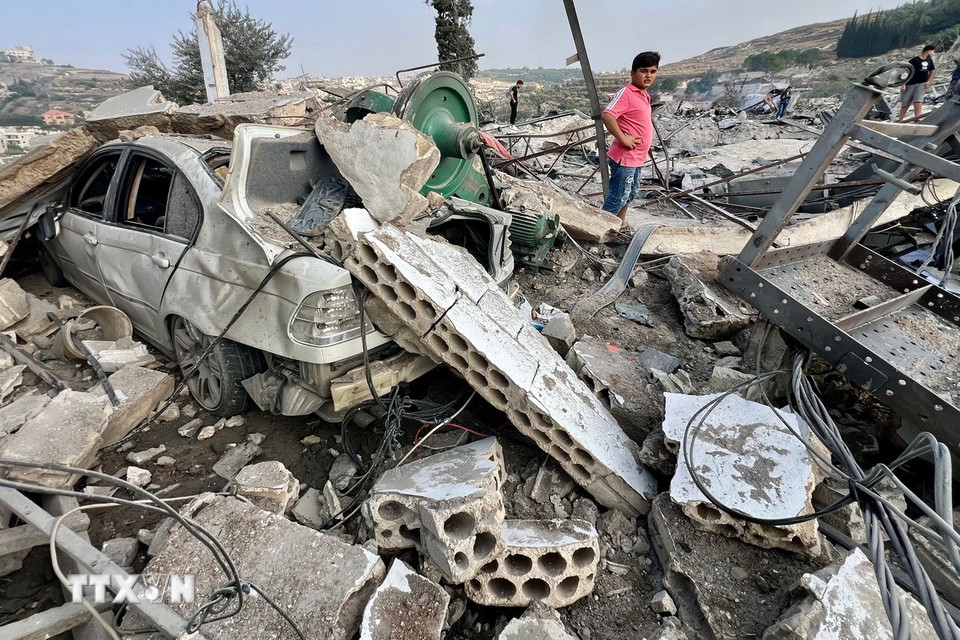 Ngày 27/11/2025, Lực lượng Phòng vệ Israel (IDF) xác nhận đã tiến hành đợt không kích mới nhằm vào các mục tiêu của lực lượng Hezbollah tại nhiều khu vực ở miền Nam Liban. (Ảnh: THX/TTXVN)