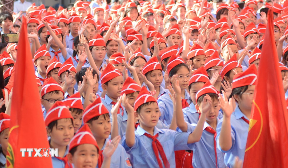 Lễ khai giảng tại trường Trung học cơ sở Nguyễn Chí Diểu (thành phố Huế). (Ảnh: Văn Dũng/TTXVN)