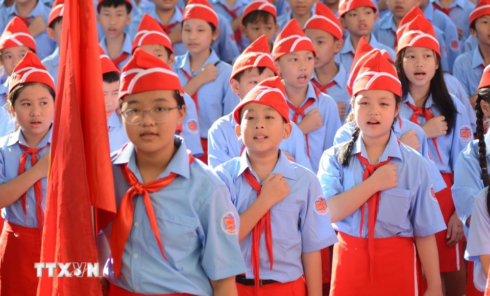 Lễ Khai giảng tại trường Trung học cơ sở Nguyễn Chí Diểu (thành phố Huế). (Ảnh: Văn Dũng/TTXVN)