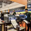 Nhiều máy móc, thiết bị tự động hóa được trưng bày tại triển lãm. (Ảnh: Mỹ Phương/TTXVN)