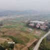 Toàn cảnh khu tái định cư tại thôn An Hòa, xã Mậu A, tỉnh Lào Cai với diện tích đất thu hồi trên 162.356m2 phục vụ thi công dự án đường sắt Lào Cai-Hà Nội-Hải Phòng. (Ảnh: Đinh Thùy/TTXVN)