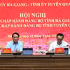 Ủy viên Trung ương Đảng, Bí thư Tỉnh ủy Hà Giang Hầu A Lềnh và Phó Bí thư Thường trực Tỉnh ủy, Chủ tịch Hội đồng Nhân dân tỉnh Hà Giang Thào Hồng Sơn chủ trì Hội nghị. (Ảnh: Minh Tâm/TTXVN)