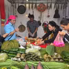 Một gian hàng trưng bày sản phẩm cốm Hợp Thành. (Ảnh: Hương Thu/TTXVN)