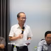 Ông Lê Xuân Trung, Phó Tổng Biên tập Báo Điện tử Tuổi Trẻ phát biểu tại tọa đàm. (Ảnh: Hữu Duyên/TTXVN)