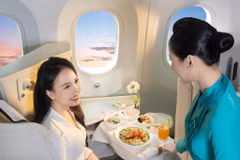 Vietnam Airlines trở thành hãng hàng không châu Á đầu tiên giành danh hiệu “Hãng hàng không có ẩm thực tốt nhất thế giới 2026”. (Ảnh: VNA cung cấp)