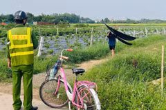 Lực lượng chức năng phát hiện các em nhỏ đang chơi thả diều gần đường băng Sân bay Nội Bài. (Ảnh minh họa. Nguồn: PV/Vietnam+)