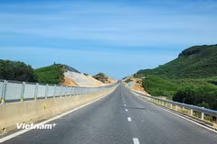 Dự án thành phần cao tốc Bắc-Nam phân kỳ đầu tư 4 làn xe hạn chế được đưa vào khai thác. (Ảnh: Việt Hùng/Vietnam+)
