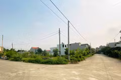 Giá đất tại một số khu vực tại xã Ninh Mỹ (thành phố Hoa Lư, tỉnh Ninh Bình) đang tăng lên từng ngày. (Ảnh: Việt Hùng/Vietnam+)