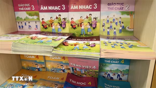 Cung ứng đủ sách giáo khoa còn thiếu cho năm học 2026-2027