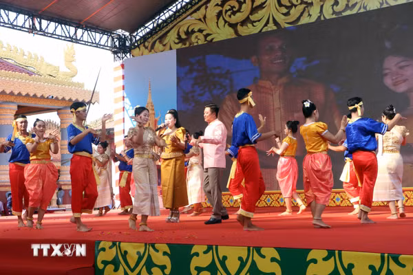 Lễ Sene Dolta - phát huy bản sắc văn hóa đồng bào Khmer