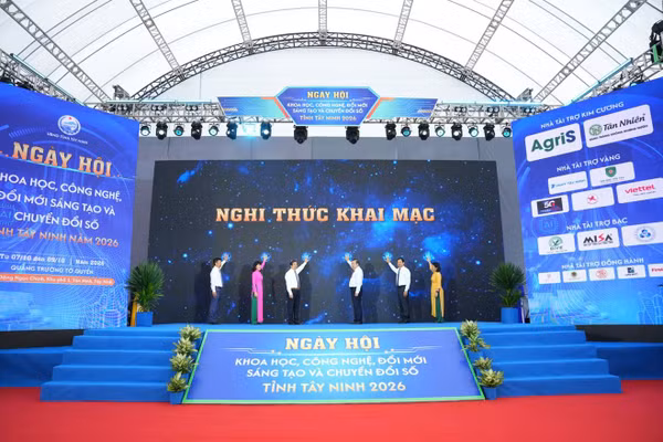 Tây Ninh lấy đổi mới sáng tạo và chuyển đổi số làm động lực cho tăng trưởng bền vững