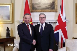 Tổng Bí thư Tô Lâm và Thủ tướng Liên hiệp Vương quốc Anh và Bắc Ireland Keir Starmer. (Ảnh: Thống Nhất/TTXVN)